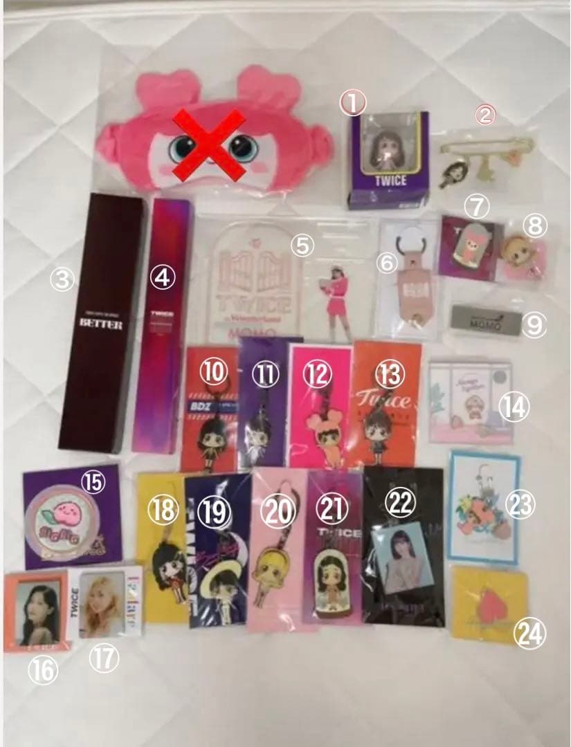 TWICE モモ グッズ