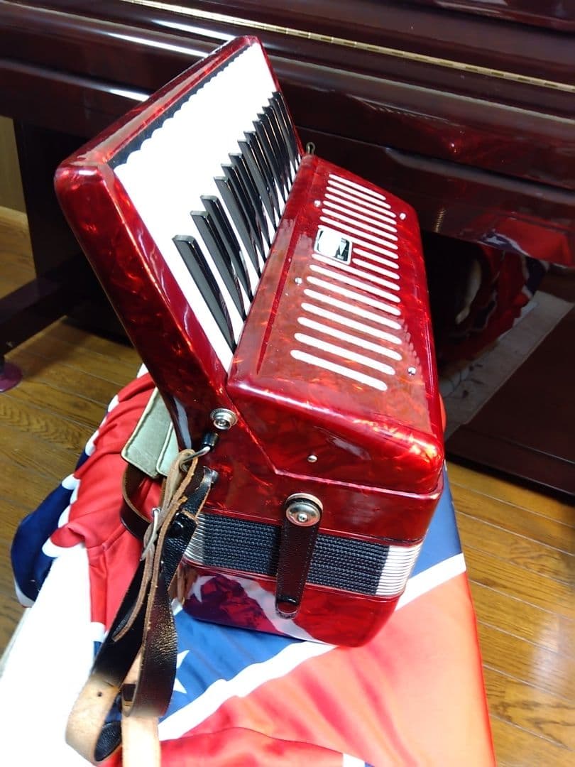 【整備済即演奏可】Yamaha ソプラノ アコーディオン S-32 32鍵