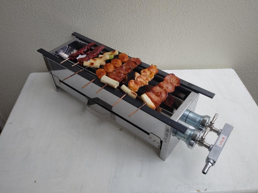 売れてます ♪ やきとり 焼器台 串焼き キャンピングカー 模擬店 文化学園祭り