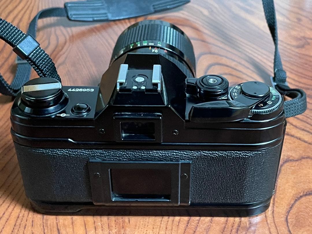 Canon AE-1 フィルムカメラ 35-70mmレンズ付き