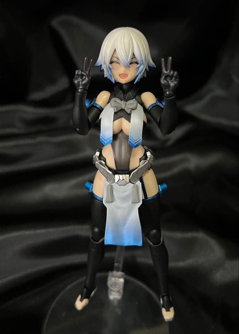 メガミデバイス 【皇巫 スサノヲ レガリア】 美プラ 完成品 塗装品
