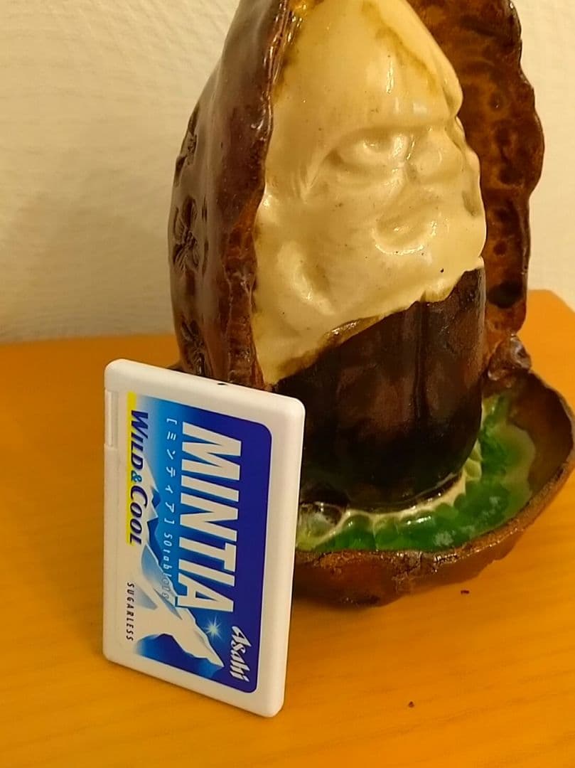 達磨貯金箱