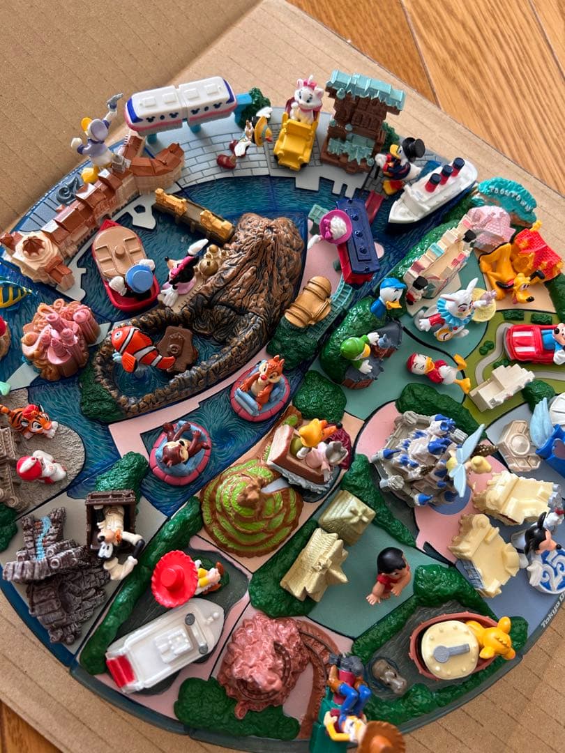 非売品　東京ディズニーリゾート25周年記念 ジオラマフィギュア
