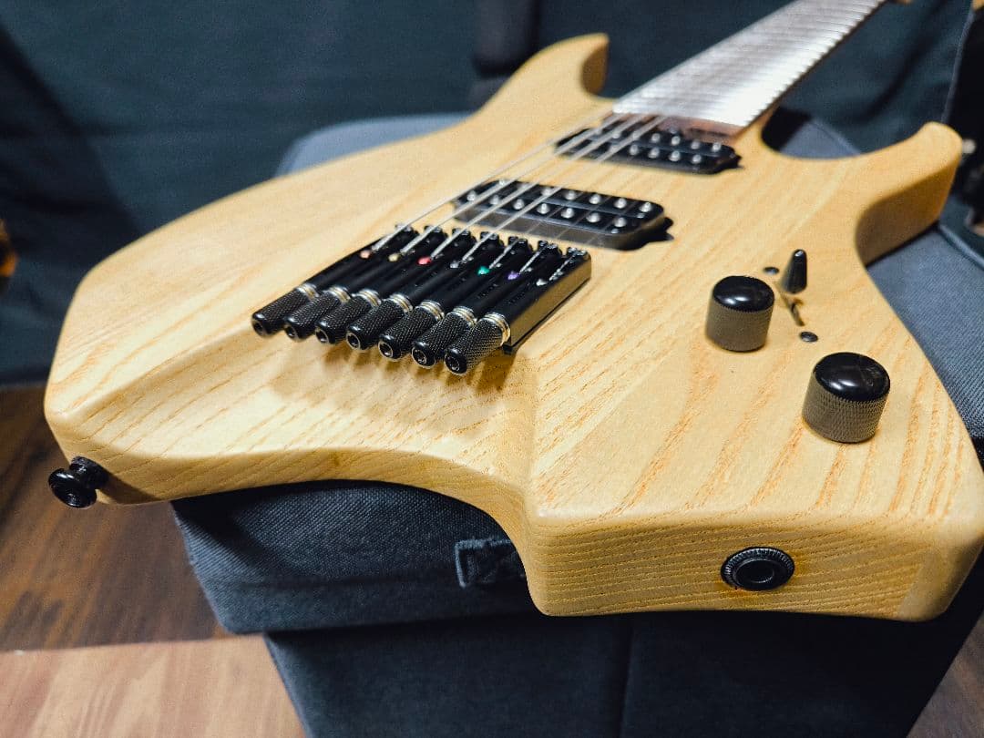 VIKSTROM GUITARS ヘッドレス 7弦 エレキギター