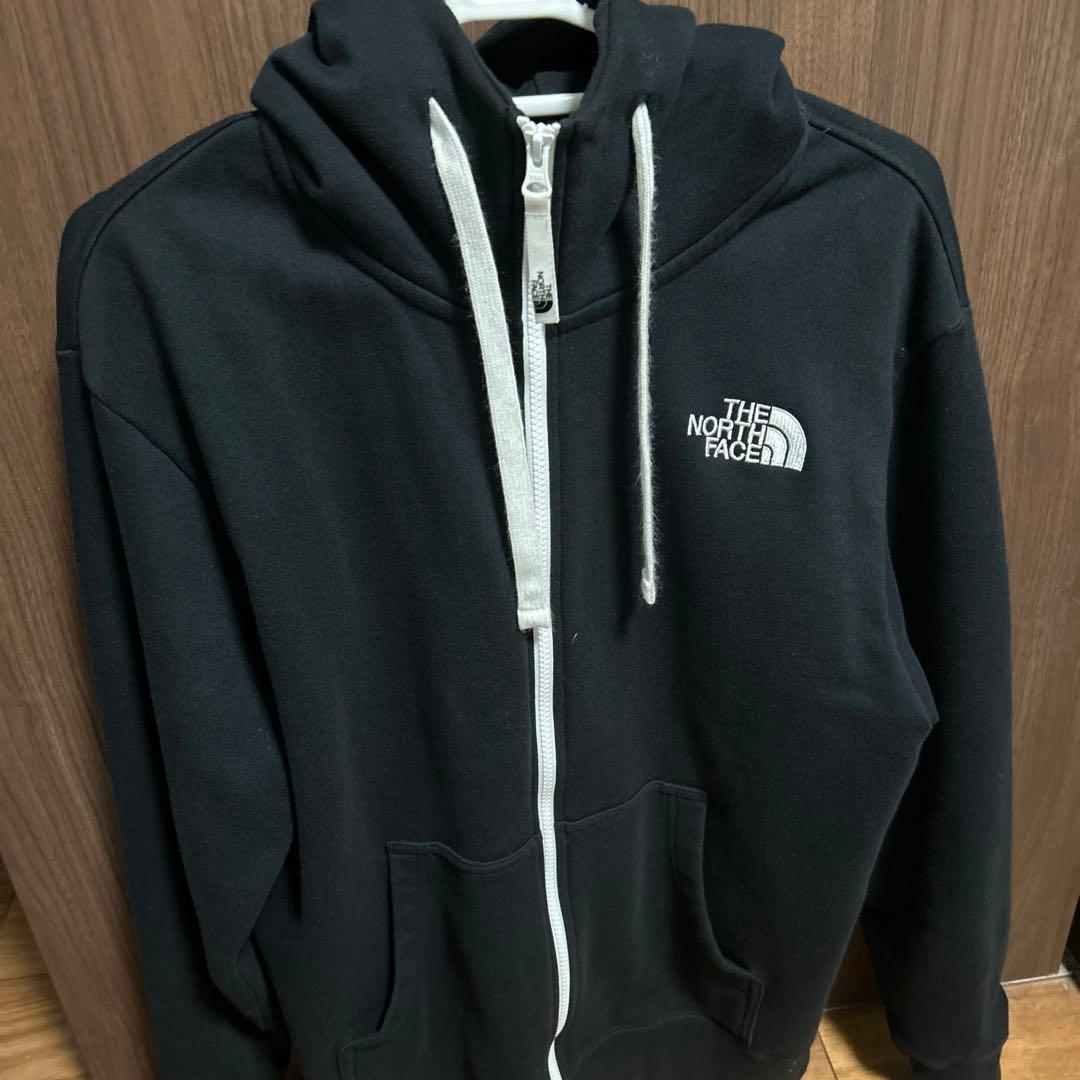 ノースフェイスパーカー