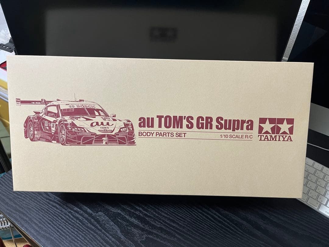 タミヤ 1/10 RC au TOM'S GR Supra スペアボディ