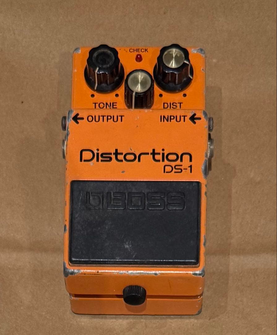 【コレクター必見！】BOSS DS-1 ディストーションペダル