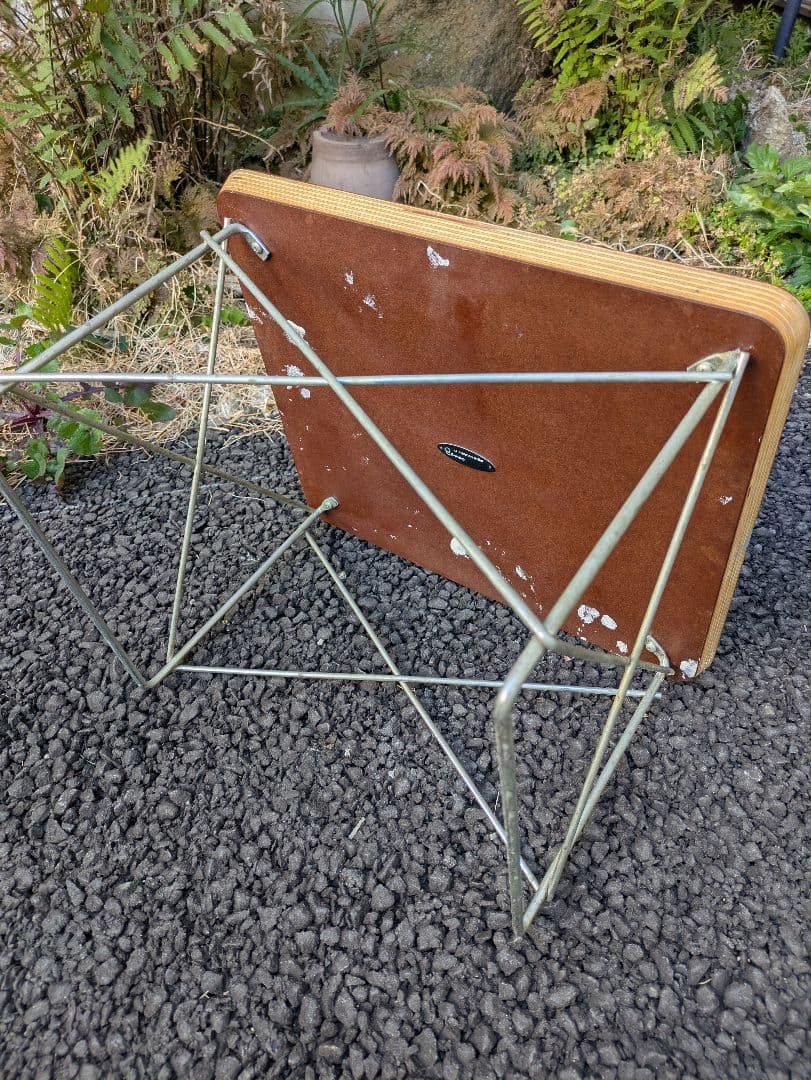 HermanMiller オリジナル正規品 イームズ ワイヤーベーステーブル