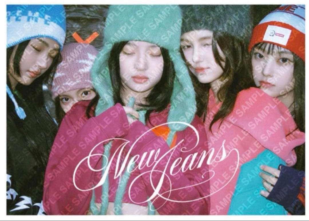 Newjeans OMG ユニバ特典 ポスター　A2サイズ