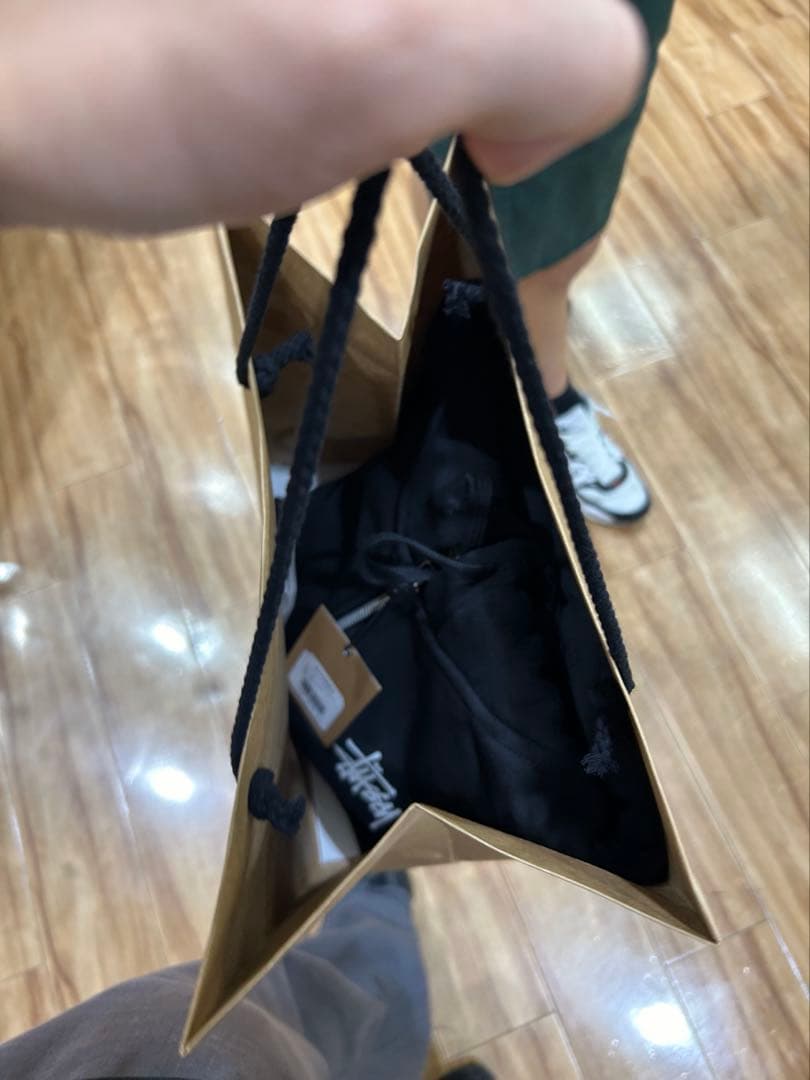 Stussyジップパーカー