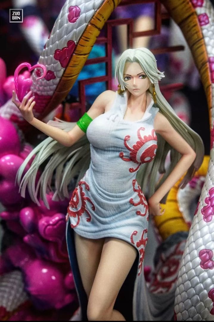 ワンピース　ボア・ハンコック　ガレージキット　フィギュア　完成品