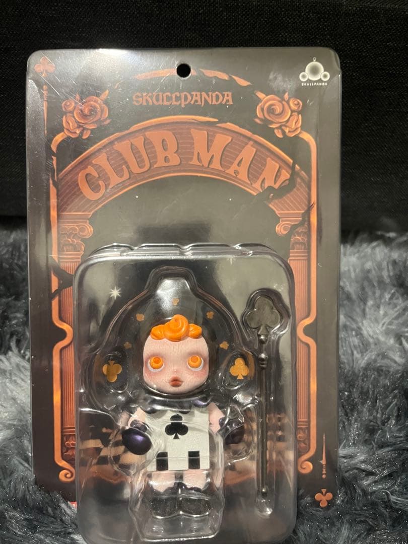 SKULLPANDA CLUB MAN フィギュア