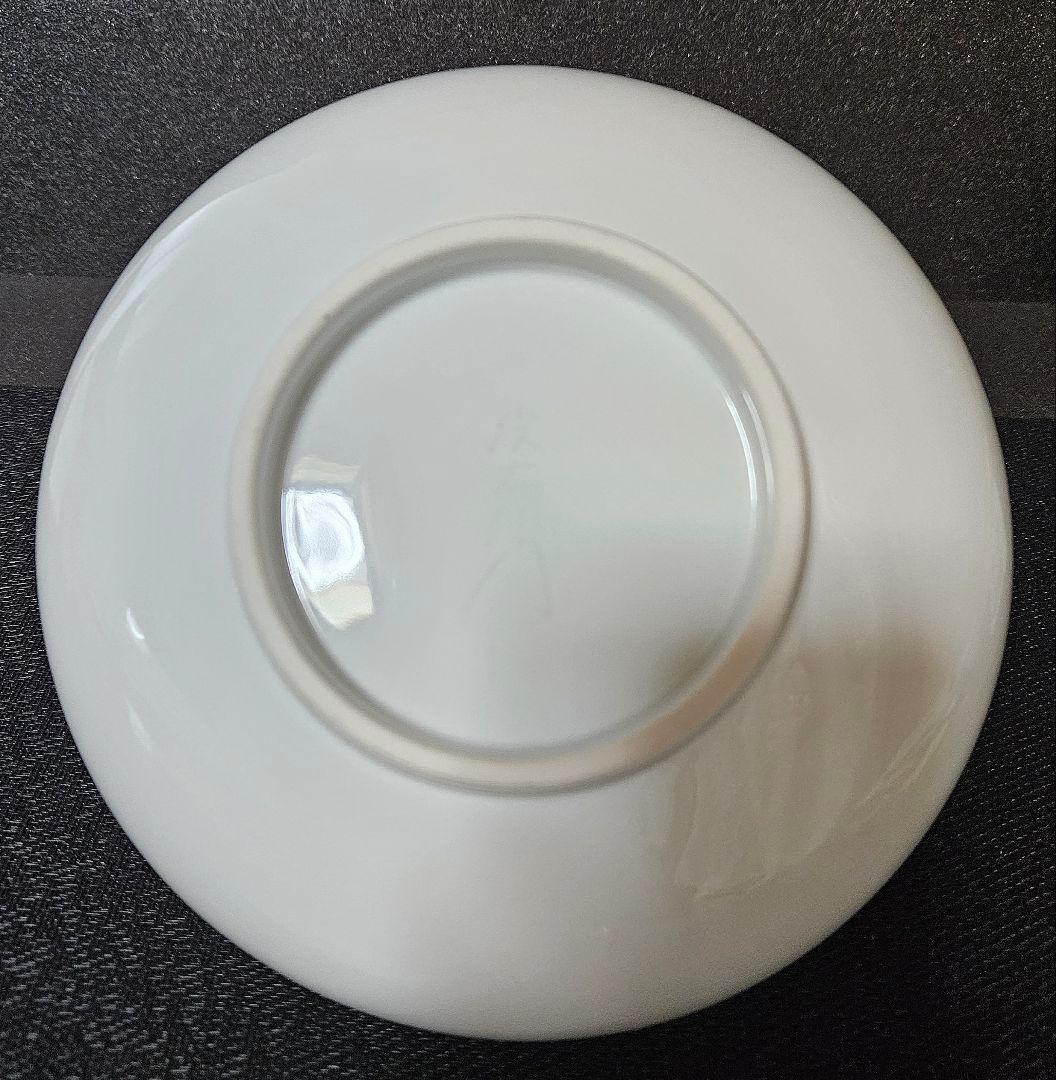 有田焼　厚生労働省認定『現代の名工』奥川俊右衛門作　白磁　彫り竹文様　菓子鉢