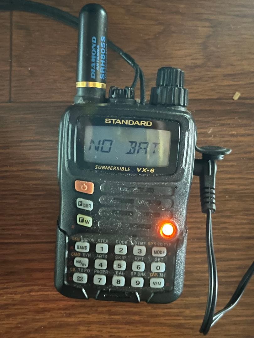 八重洲 VX-6 本体＋充電器＋アンテナ＋マイク