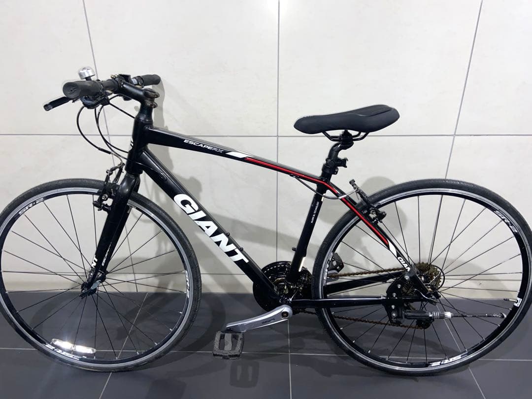 GIANT ESCAPE RX3 クロスバイク　ジャイアント　エスケープ4r3