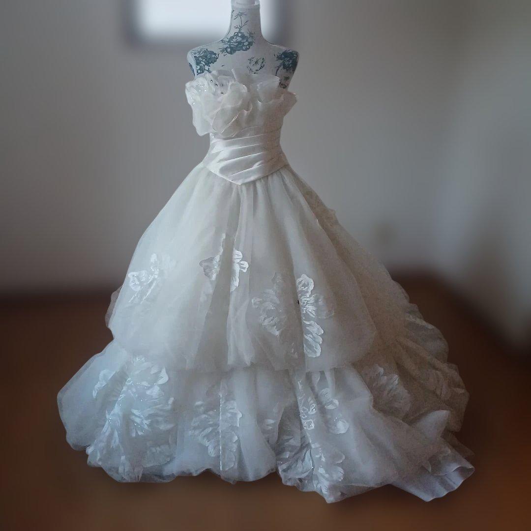 ホワイトウェディングドレス