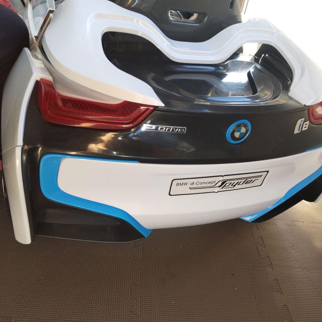 トイザらス　BMW i8 Concept Spyder 子供用電動自動車