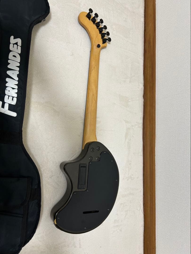 ぎ*う様 【ジャンク品】FERNANDESフェルナンデスZO-3エレキギターぞう