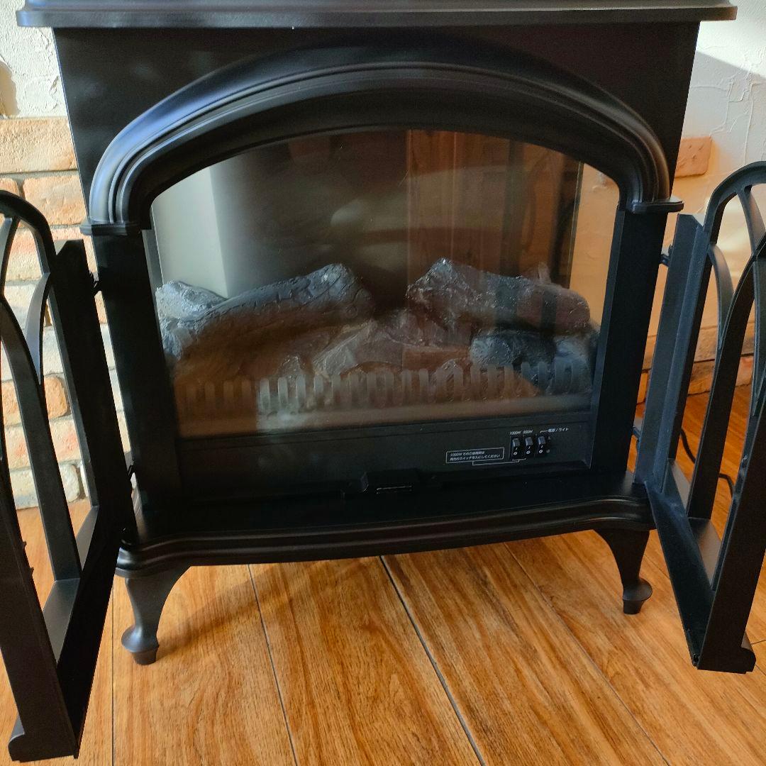 ニトリ ワイド暖炉型ファンヒーター BLT-999B-3-BK 2023年製