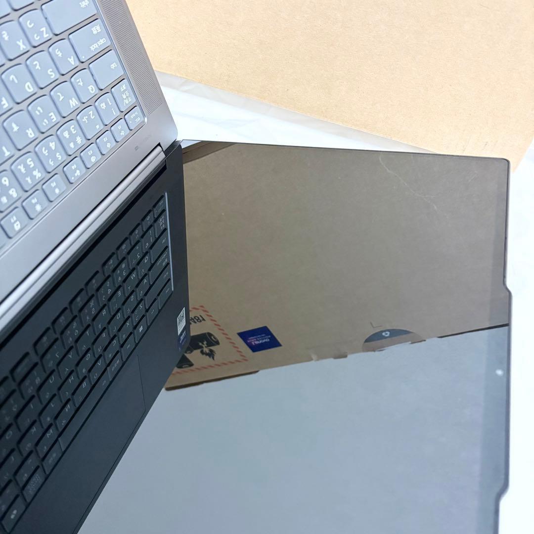 Windowsノート本体 Lenovo Yoga Slim 7i Aura Edition Gen 9