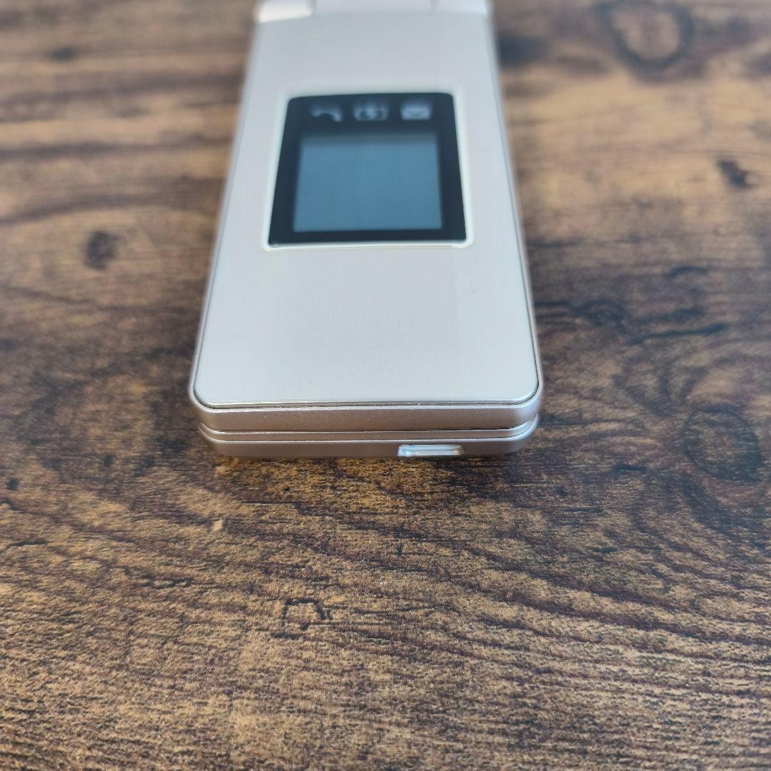 【美品】かんたん携帯11 A207SH ゴールド SoftBank 判定○