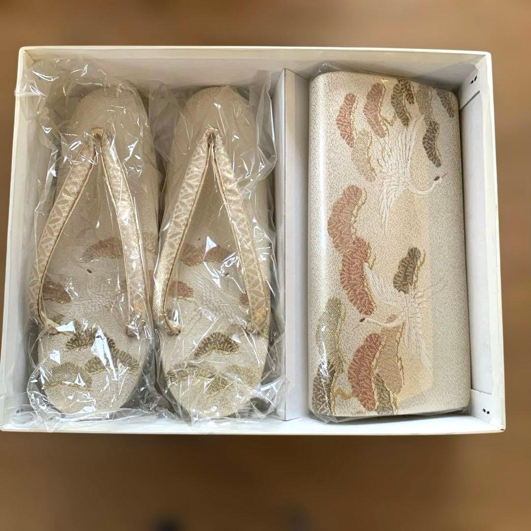 草履と和装用バッグのセット　金　ゴールド　鶴と松　新品未使用