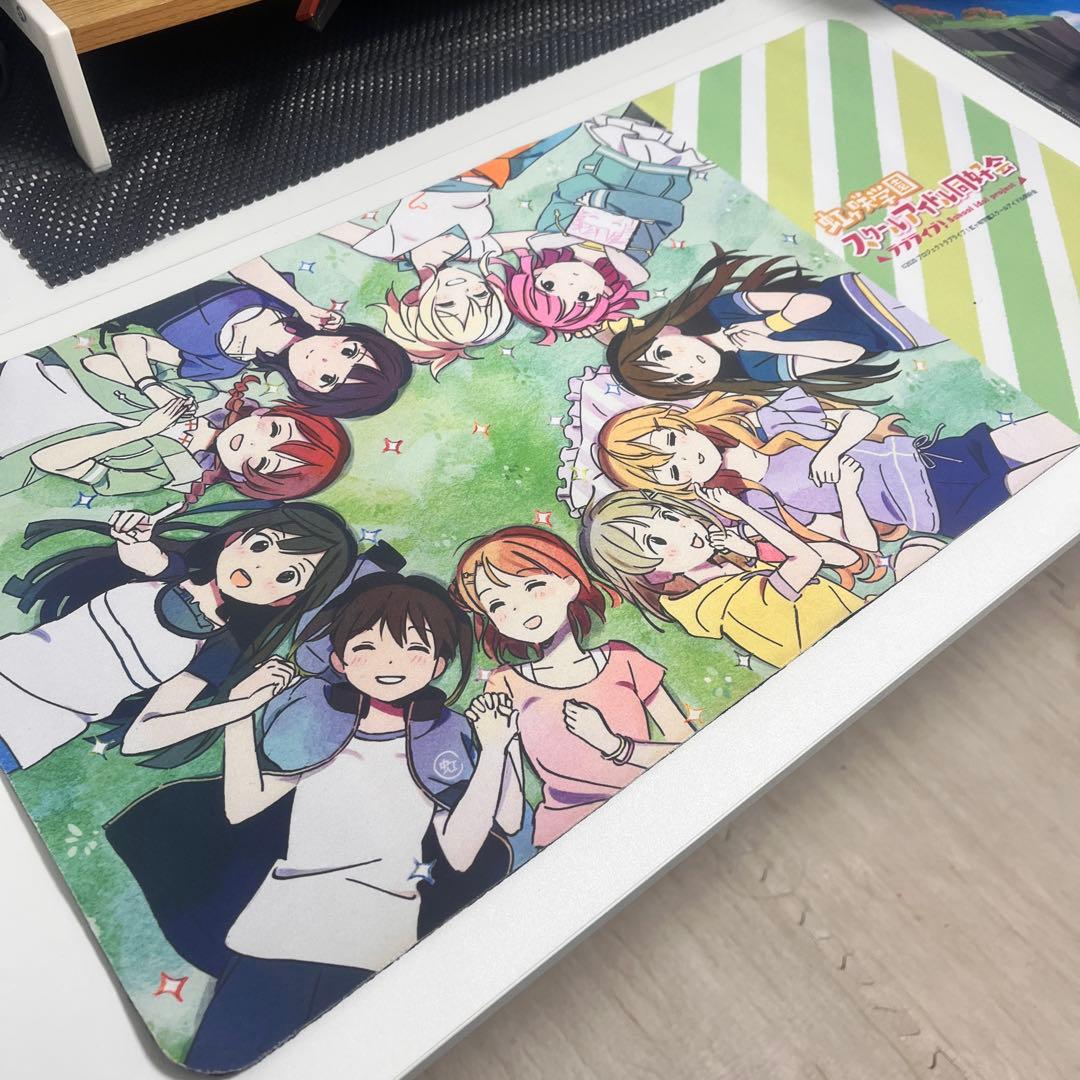 ラブライブ　虹ヶ咲　ラバーマット　デスクマット　プレイマット