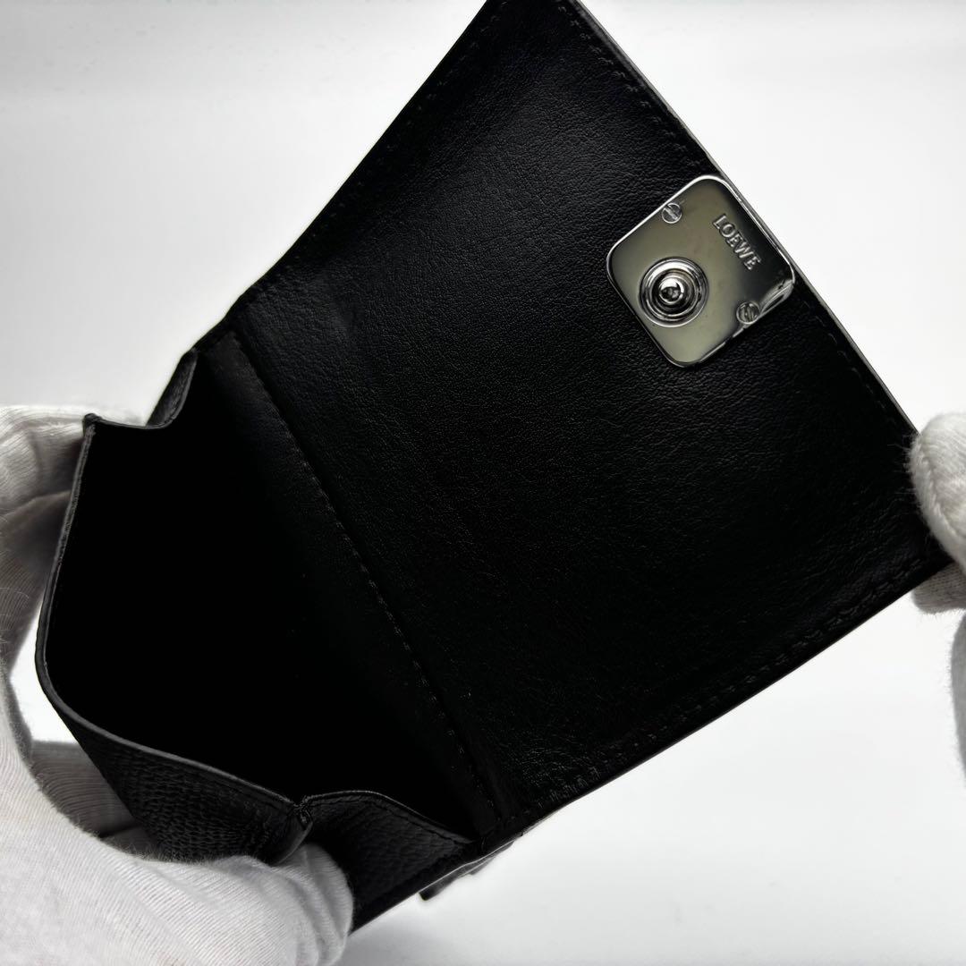 LOEWE ロエベ　アナグラム　トライフォールドウォレット　Ｗホック　三つ折り