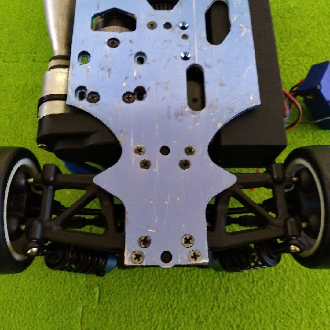 京商高性能エンジンラジコンカー