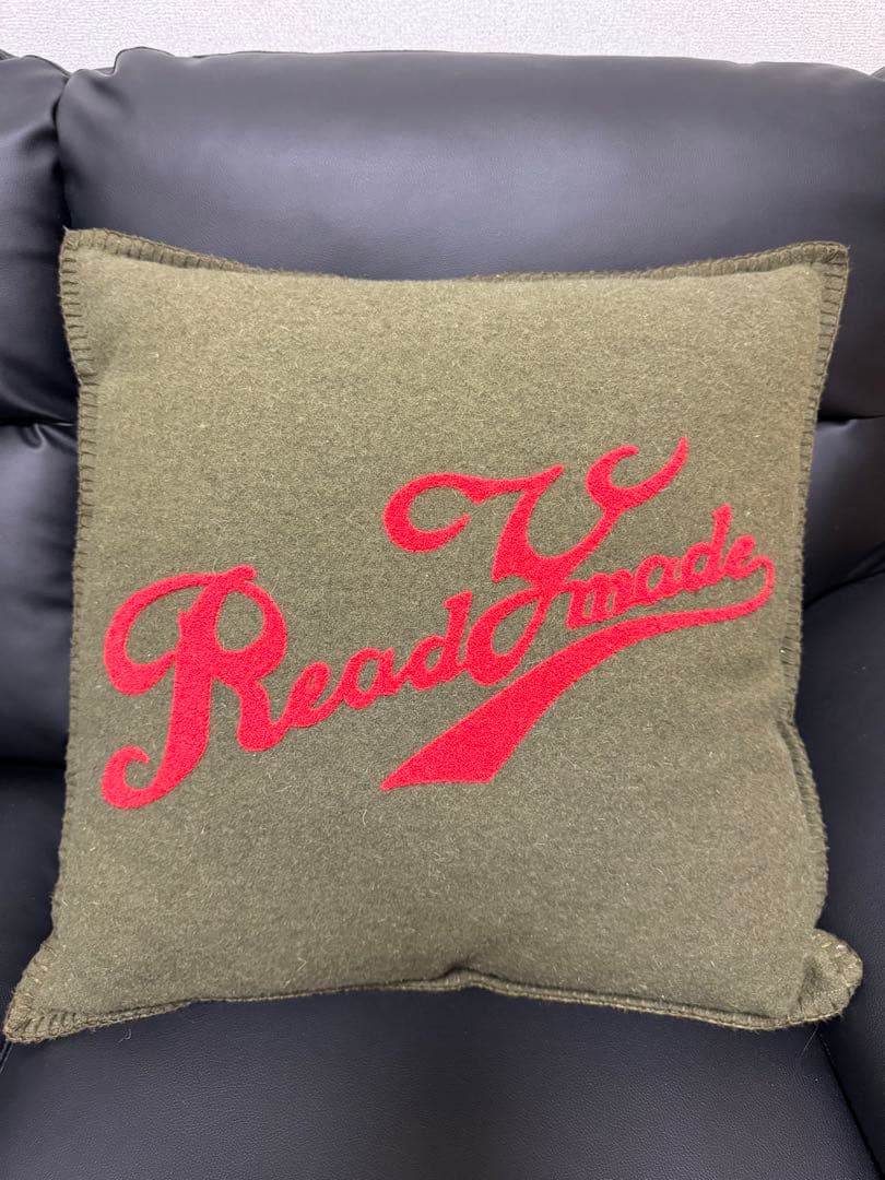 READYMADE ロゴ刺繍クッション レディーメイド
