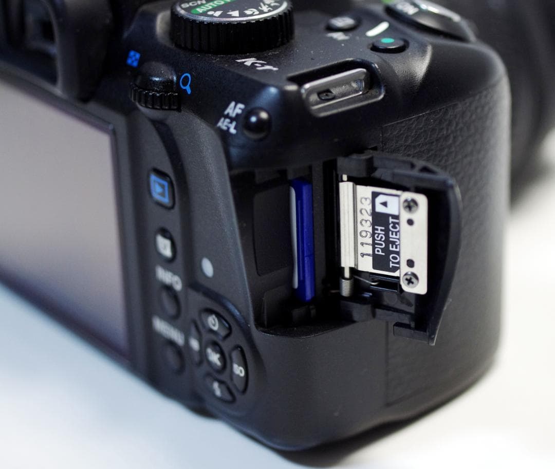 PENTAX デジタルカメラ K-r　Wズームレンズセット、その他付属品