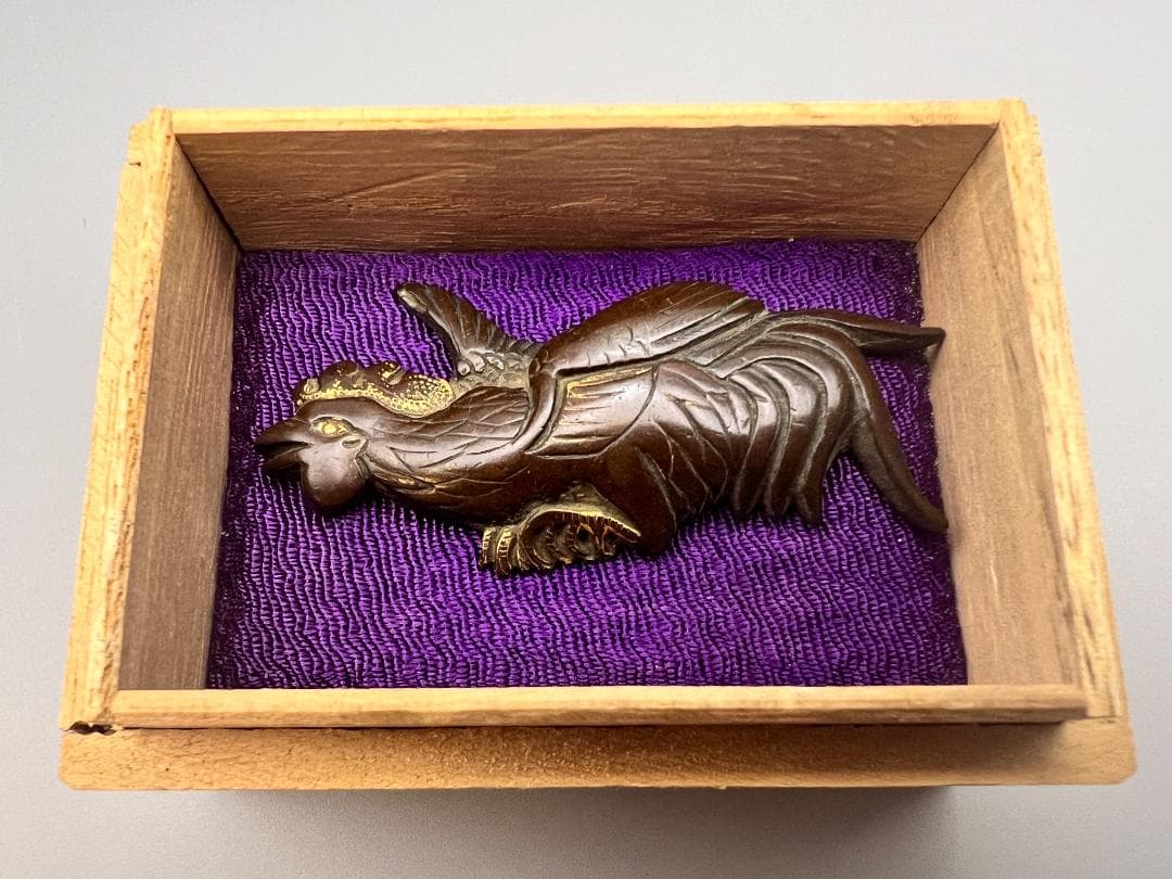 【海】江戸明治期　雄鶏形　ニワトリ　手彫　大目貫　金具　銅製鍍金　骨董品