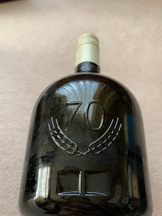 サントリー スペシャル リザーブ 70周年記念ボトル