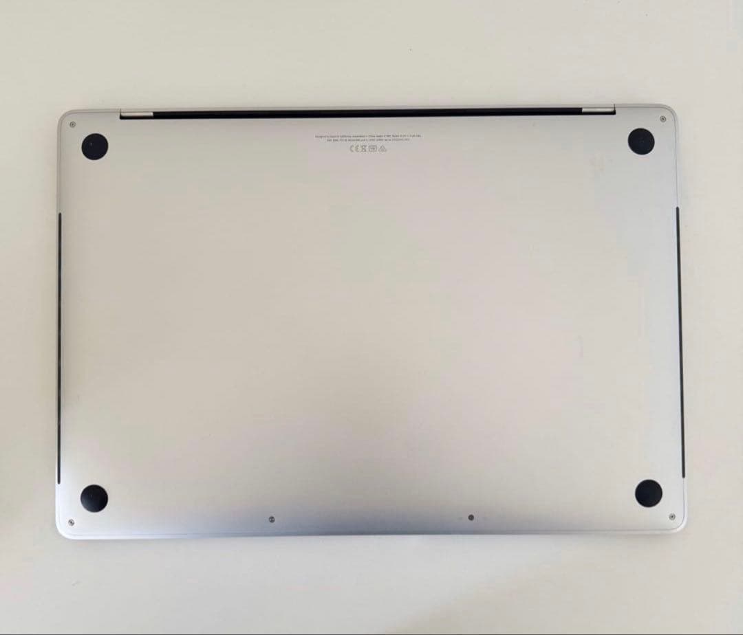 Macbook Pro 2017 15インチ 今年最新mac os