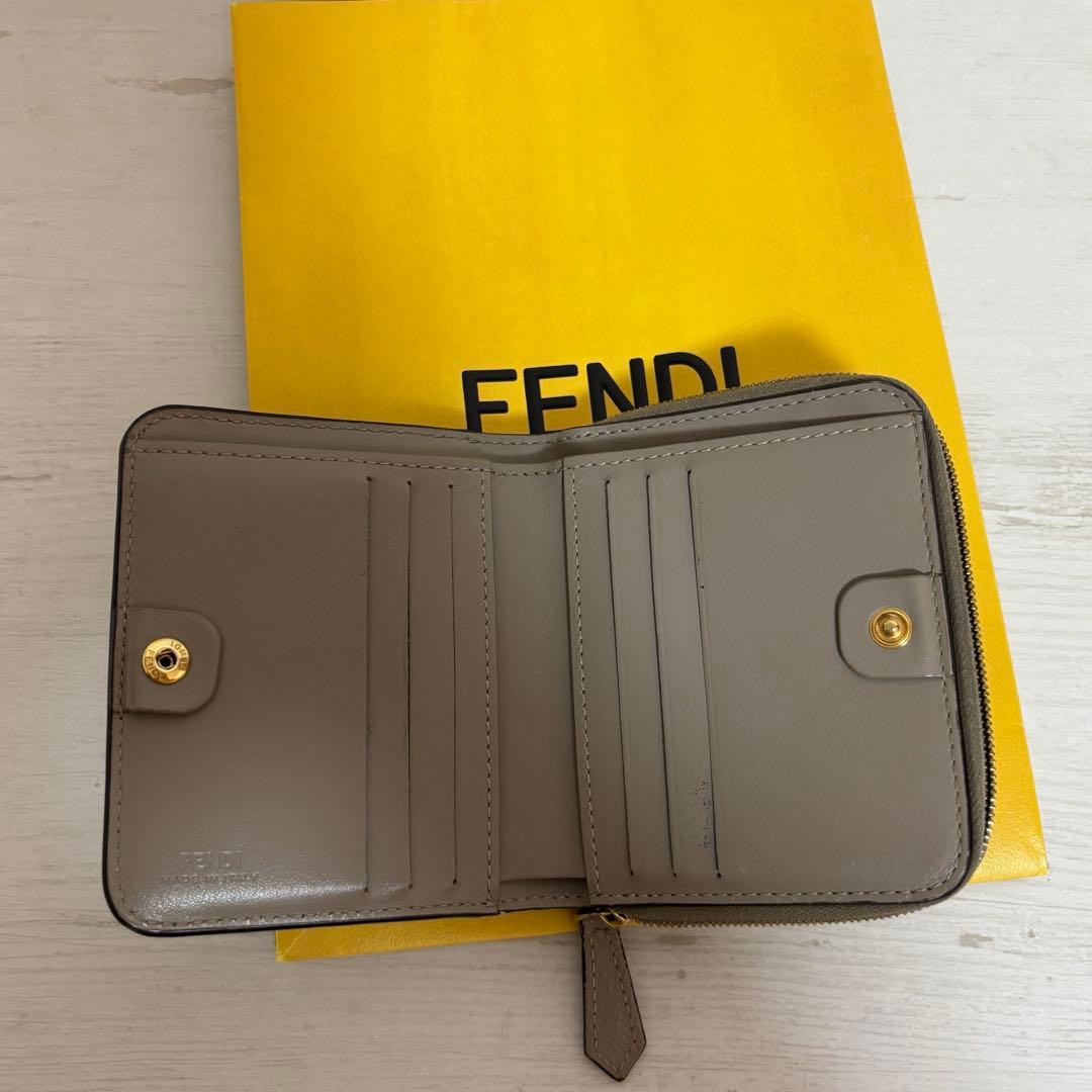 FENDI 二つ折り財布