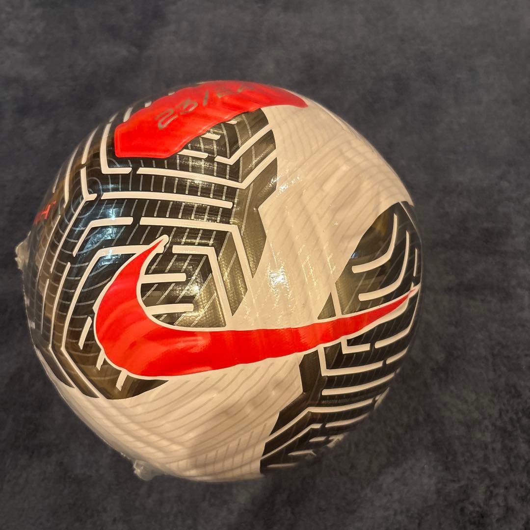サッカーボール NIKE Flight Soccer Ball