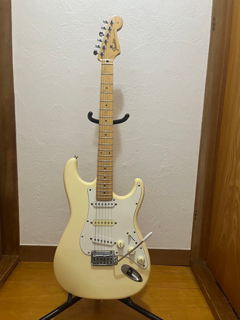 t*n様 fender japan ストラトキャスター ディマジオhs-4/hs