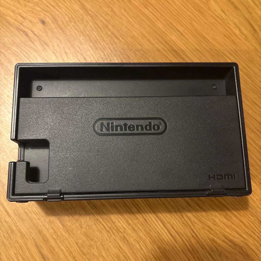 Nintendo Switch 本体 (joyコン無し)