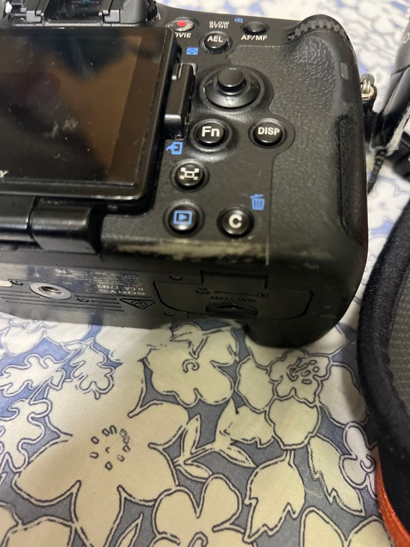 SONY α77 ILCA-77M2