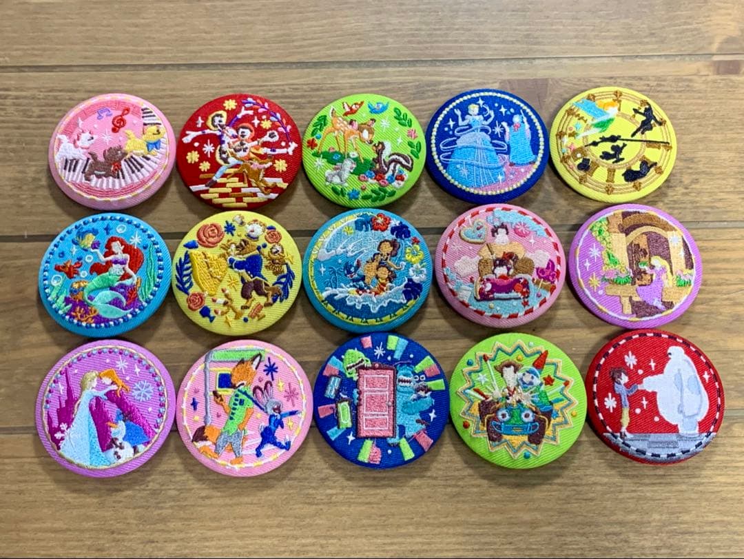 ディズニー刺繍缶バッチ2 フルコンプ