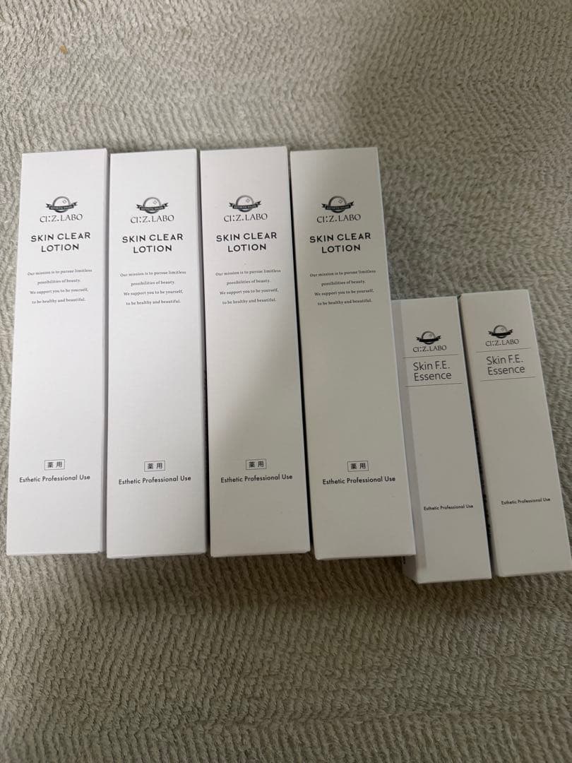 シーズ・ラボ　スキンケアシリーズ　化粧水4本　美容液2本