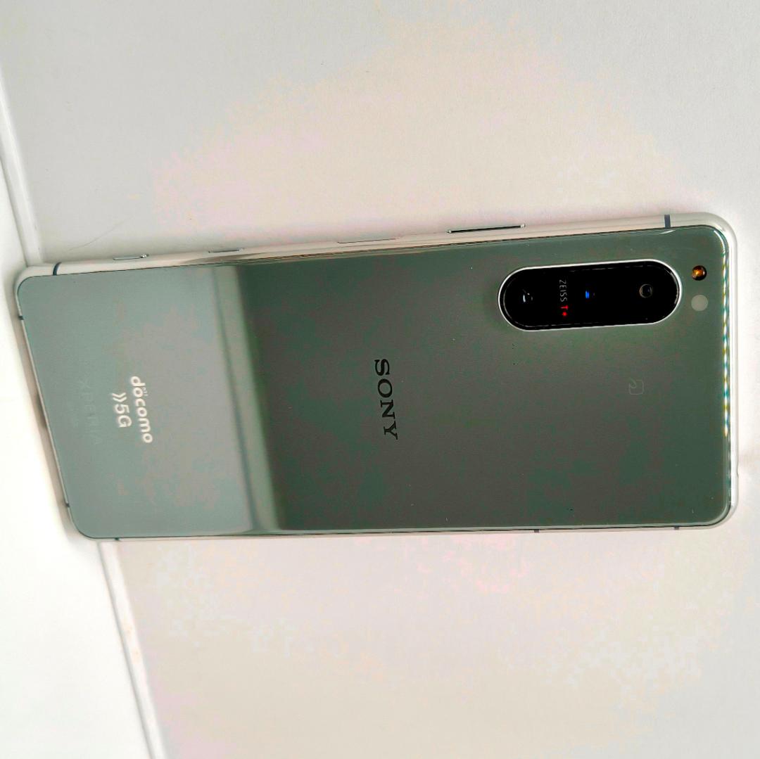 Xperia 5 II SO-52A　ドコモ