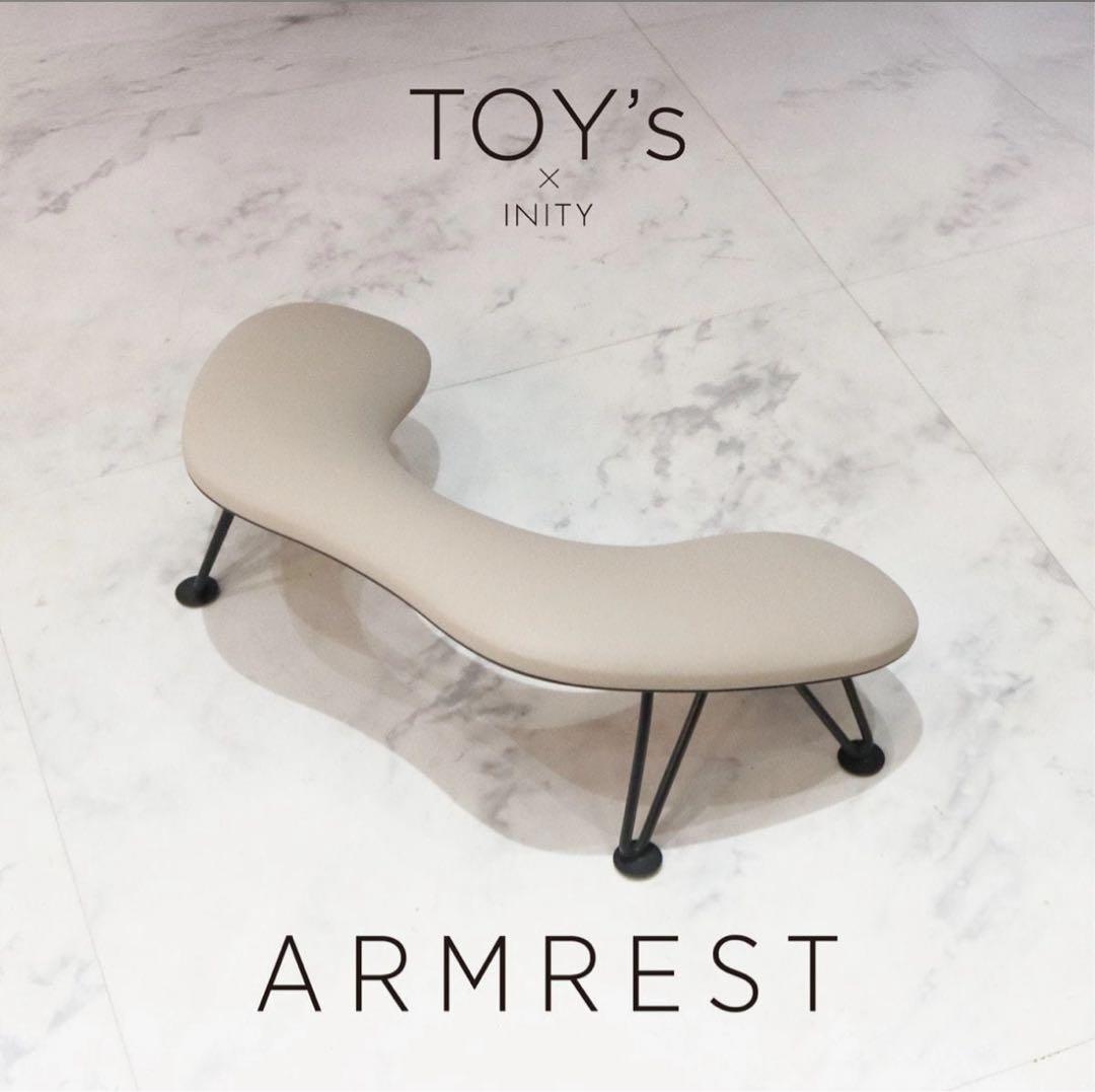 TOY's x INITY アームレスト　ネイル