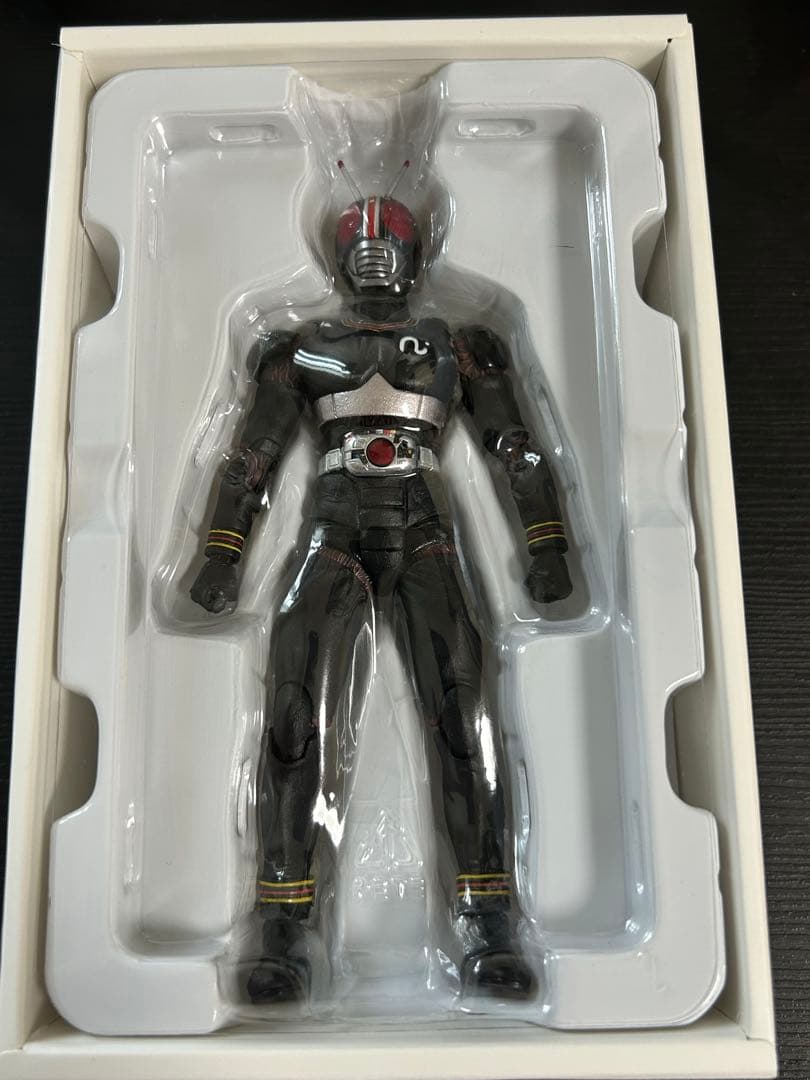 SH figuarts 真骨彫製法　仮面ライダーブラック