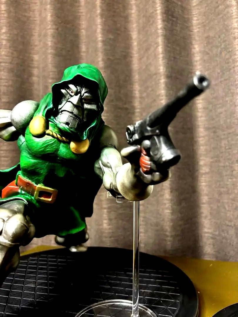 一点物 原作版 ドクター・ドゥーム ガレージキット 塗装済 完成品 フィギュア