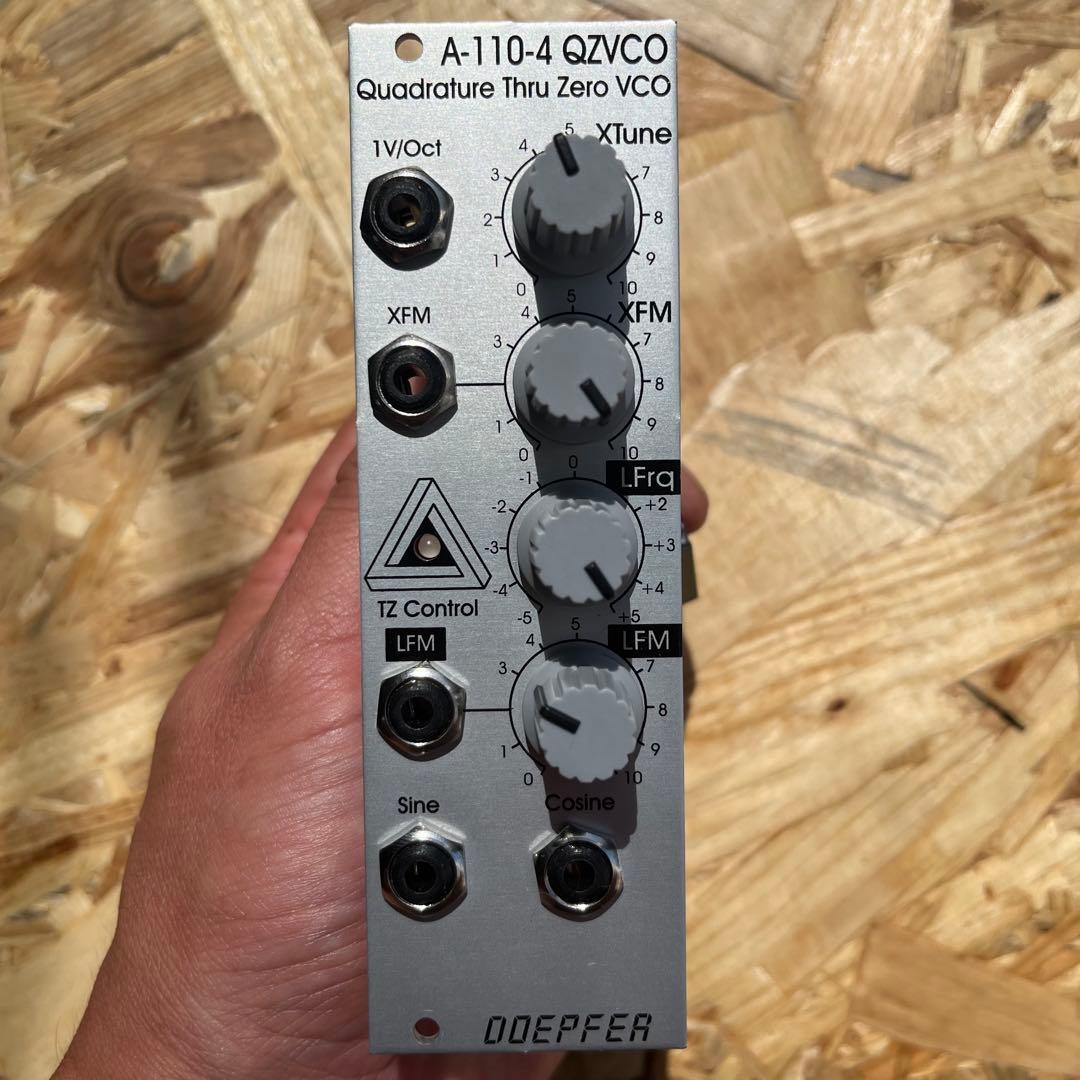 鍵盤楽器 A-110-4 QZVCO Quadrature Thru Zero VCO
