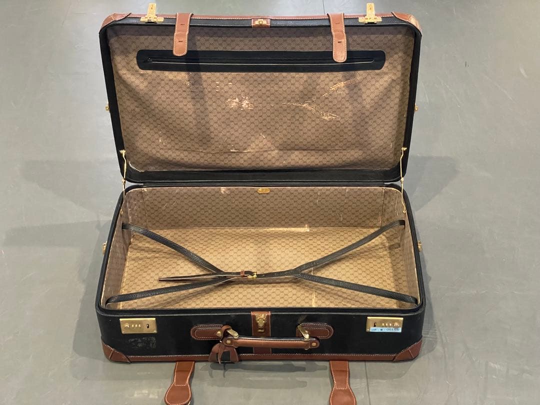 ゆ*み様 GUCCI グッチ レザー アタッシュケース ビジネスバッグ ブリーフ