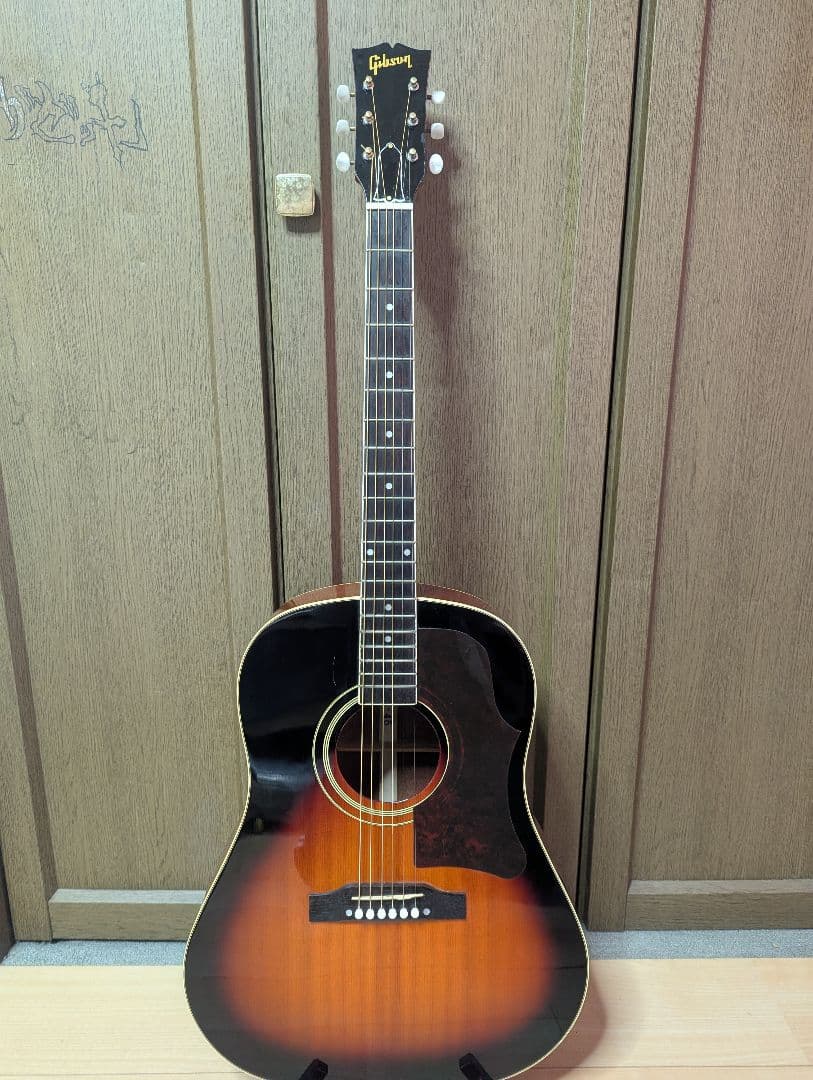 ♪メーカー不明・型番不明・J-45風カスタム♪