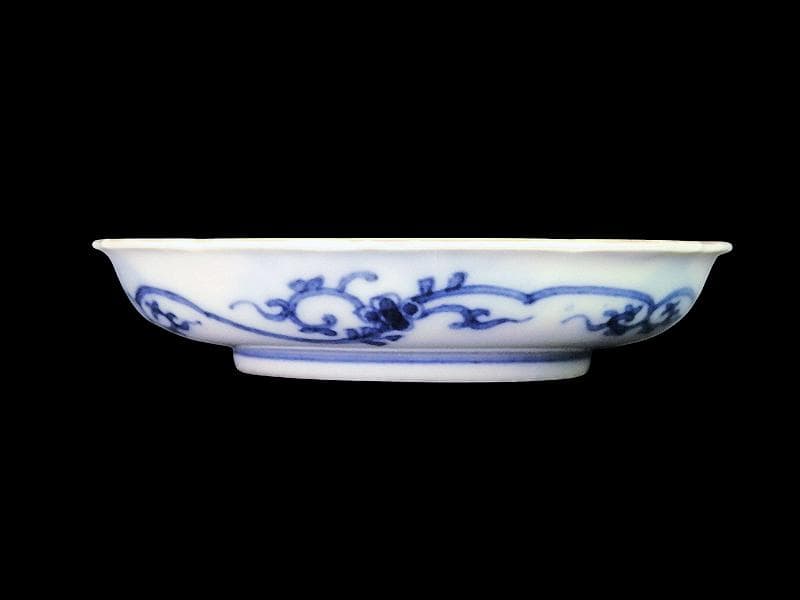 大聖寺伊万里　金襴手　菊花四方襷紋に牡丹の図　４寸皿２枚　E359 AS-CWo