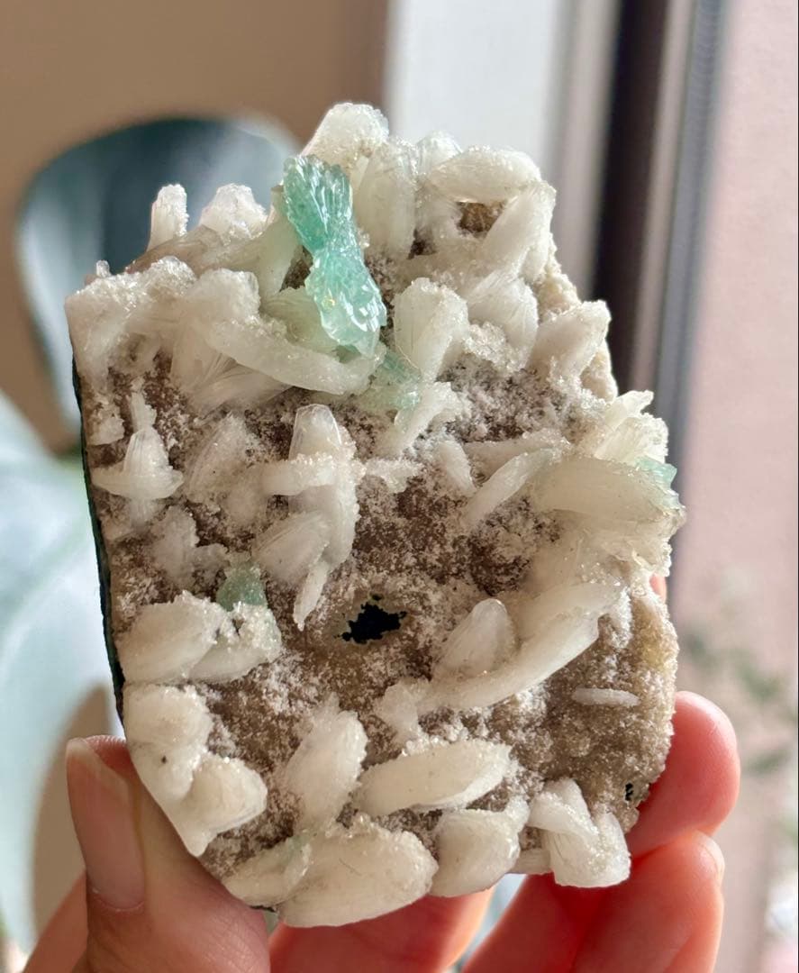 グリーンアポフィライト　スティルバイト　ヒューランタイト　インドマハラシュトラ産